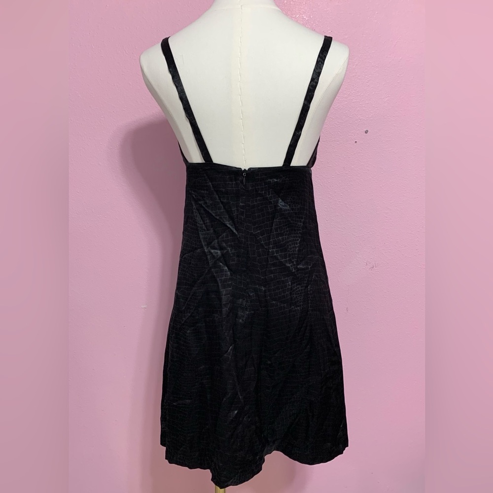 VTG Guess black mini dress - size 3 - Picture 4 of 11